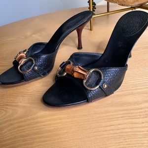 Gucci leather slides with bamboo detail